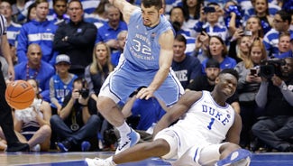 Next Story Image: Duke star Williamson limps off after shoe appears to break